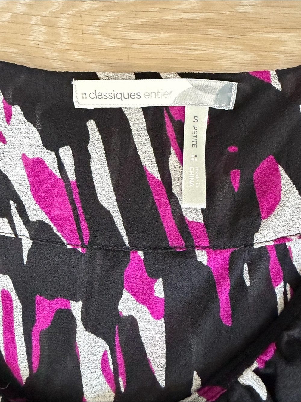 Classiques Entier Petite Abstract Print Ruffle Top - Picture 3 of 5